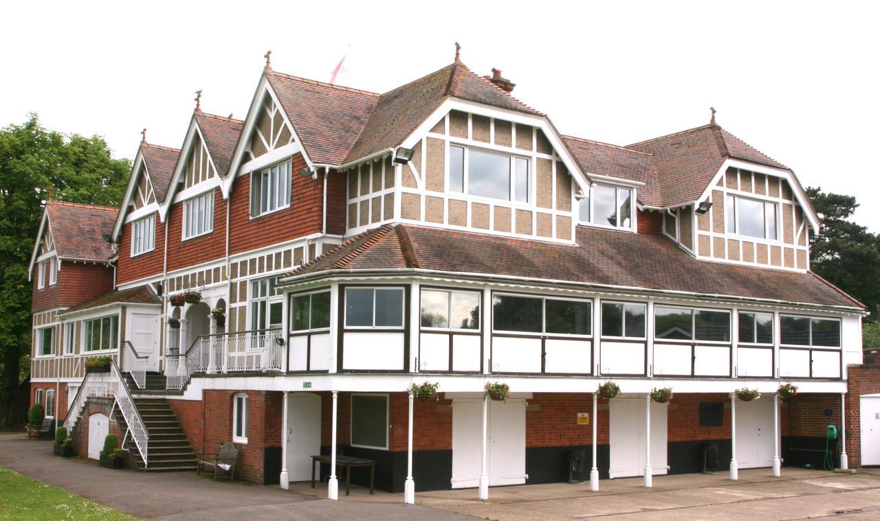 Готель Leander Club Henley-on-Thames Екстер'єр фото